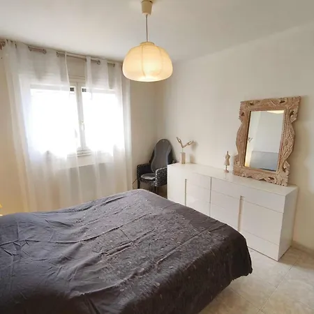 Apartment Of 62 M2 With Sea View *
